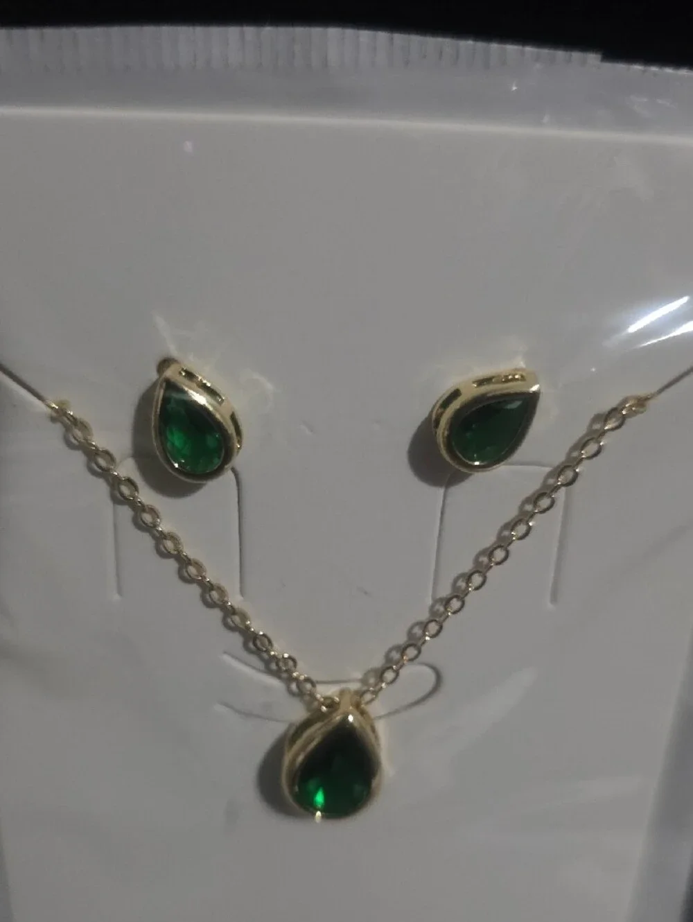 Gold Teardrop Green Necklace & Earring Set
